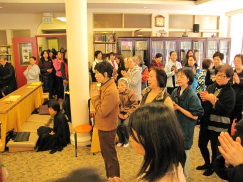 2012-bathing-buddha-ceremony 7826780888 o