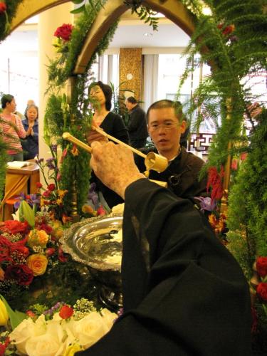 2012-bathing-buddha-ceremony 7826876090 o