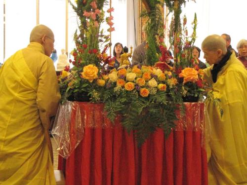 2012-bathing-buddha-ceremony 7826888644 o
