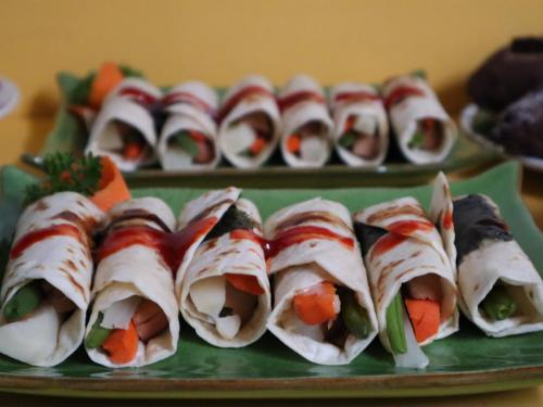 huzi3435 48075145353 o